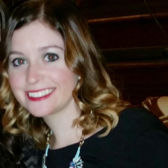 Meet your Posher, Sara - Picture 1 of 1